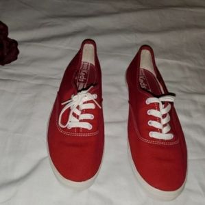 Red keds